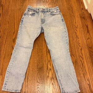 Abercrombie & Fitch Light Wash curve love the skinny high rise. Size 28 short